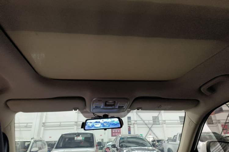 Used Geely Auto Emgrand X7 Sport 2020 1.8TD DCT Two-Wheel Drive Smart Connect 4G-Enabled Version