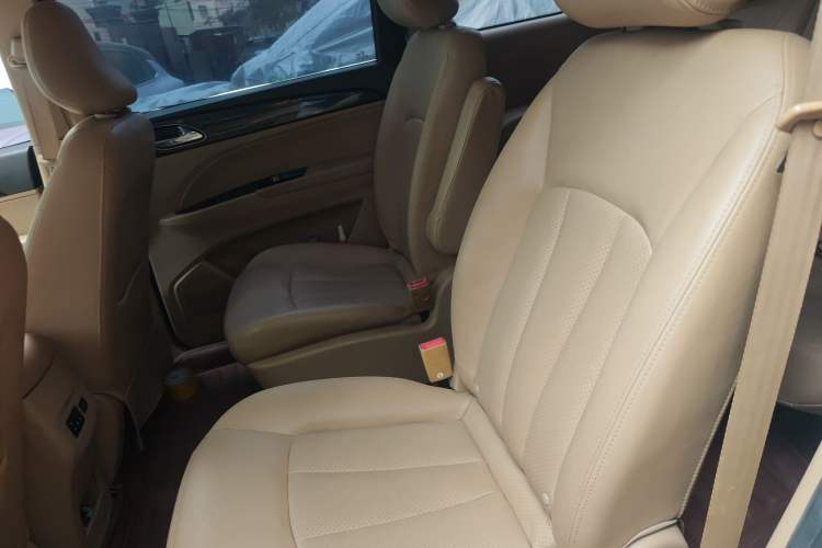 Used Baojun 730 2016 1.5T Manual Luxury Edition 7 Seats
