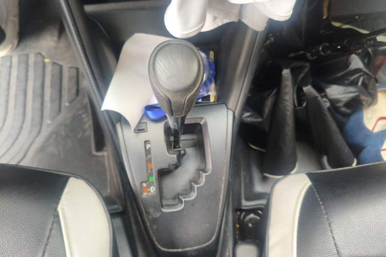 Used Toyota YARiS L Zhi Xuan 2022 X-Trail 1.5L CVT Leading PLUS Edition Gear Lever