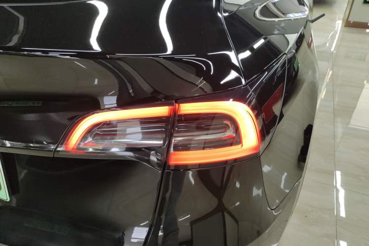 Used Tesla Model Y 2022 Rear-Wheel-Drive Version