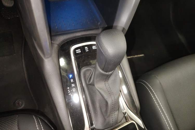 Used Toyota FRONTLANDER 2023 2.0L Smart Electric Hybrid Dual-Engine Luxury Edition