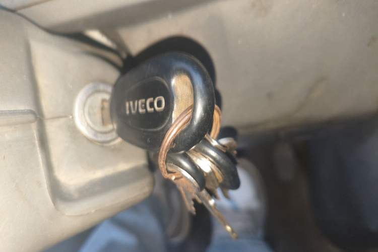 Used Iveco Daily 2014 2.5T-A35 NJ6484ACM47Z4