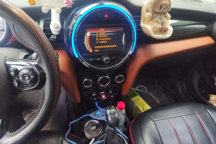 Used MINI 2016 1.5T COOPER SEVEN Five-Door Edition Audio And AC Panel