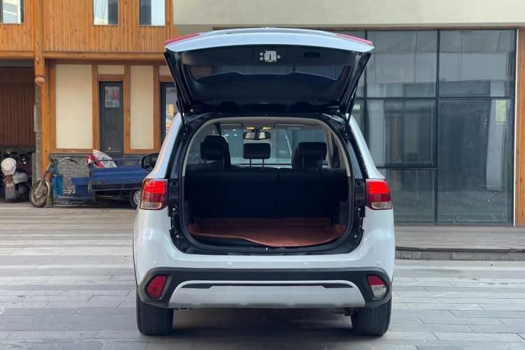 Used Mitsubishi Outlander 2020 2.0L Two-Wheel Drive Enjoyment Version 5 Seats