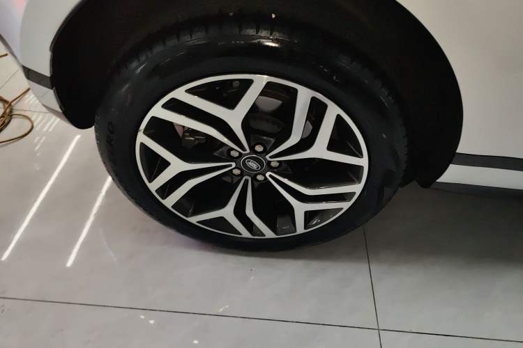 Used Land Rover Range Rover Evoque 2021 Range Rover Velar 249 PS R-Dynamic HSE Luxury Edition