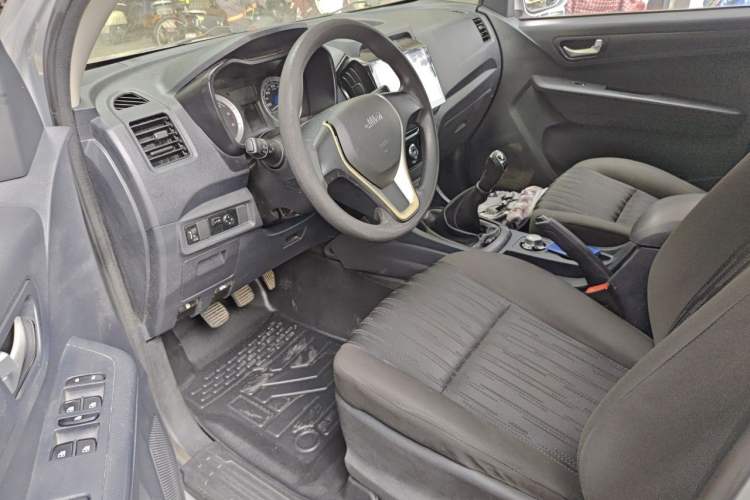 Used Isuzu JLM 