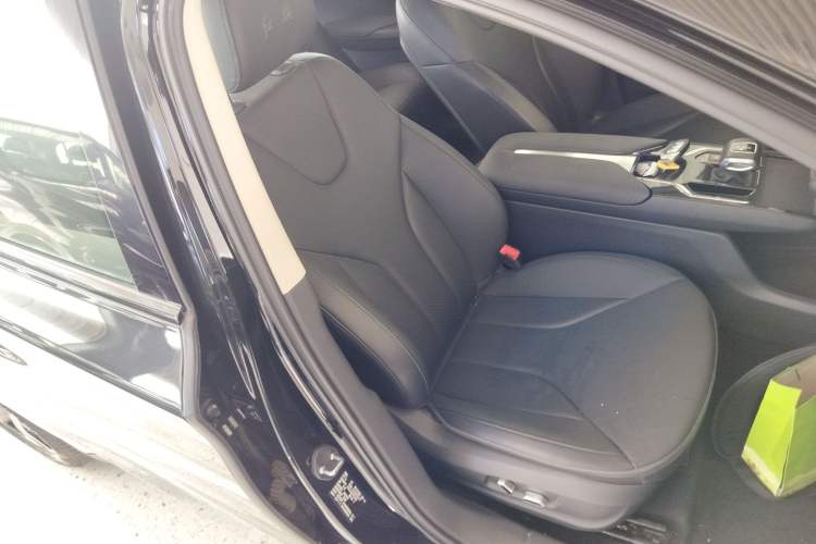 Used Hongqi E-QM5 2023 Revised Version Basic Travel Edition