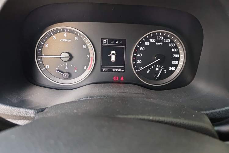 Used Hyundai Tucson 2015 1.6T Dual-Clutch Two-Wheel-Drive Smart Model
