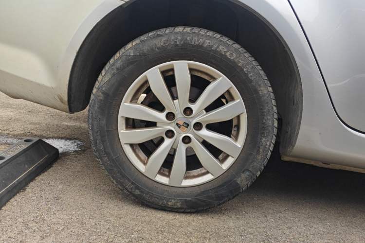 Used Roewe 350 2014 1.5L Manual Xunchi Edition