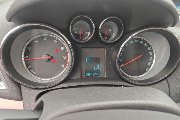 Used Buick Encore 2013 1.4T Automatic Two-Wheel Drive Leading Model
