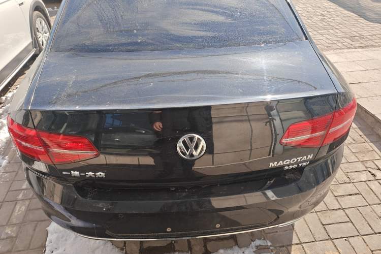 Used Volkswagen Magotan 2017 330TSI DSG Luxury Model
