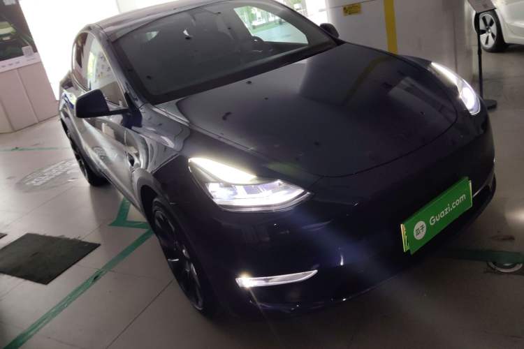 Used Tesla Model Y 2021 Long-Range All-Wheel-Drive Version 3D7