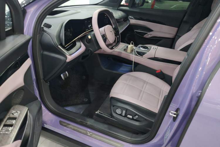 Used Hongqi Tiangong 08 2025 565 Ultra Four-Wheel Drive Version Driver Seat