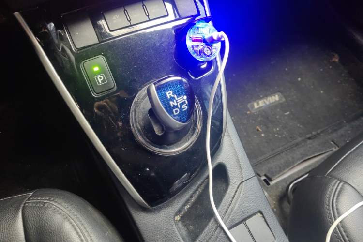 Used Toyota Levin 2016 Dual-Engine 1.8H GS E-CVT Elite Model with Sunroof