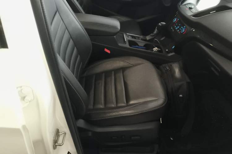 Used Ford Kuga 2017 EcoBoost 180 Four-Wheel Drive Luxury Wing Model Right Front Seat