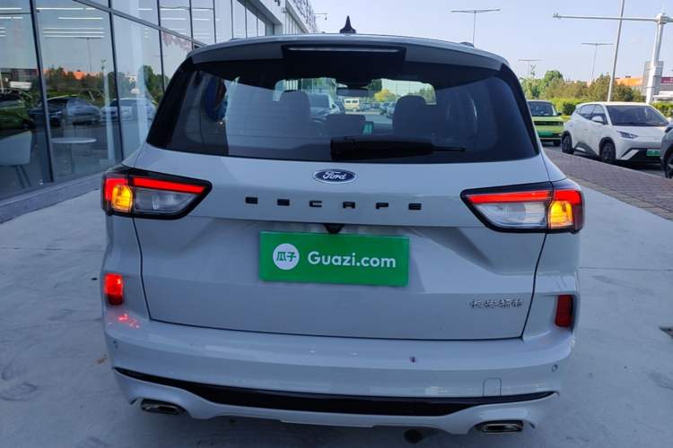 Used Ford Escape 2024 EcoBoost 245 Four-Wheel Drive ST-Line Pro Trim
