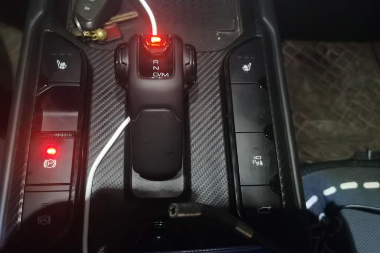 Used Haval H Dog 2023 1.5T Two-Wheel Drive Chao Ye Version Plus Gear Lever