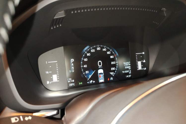 Used Volvo XC60 2021 T5 4x4 Smart Luxury Edition