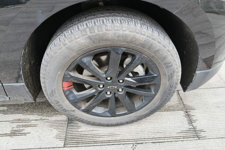 Used Chevrolet Equinox 2019 Redline 550T Automatic All-Wheel-Drive RS Model China VI Standard
