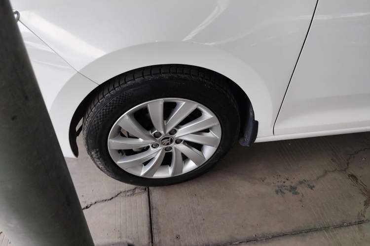 Used Skoda Rapid 2018 1.6L Manual Comfort Edition
