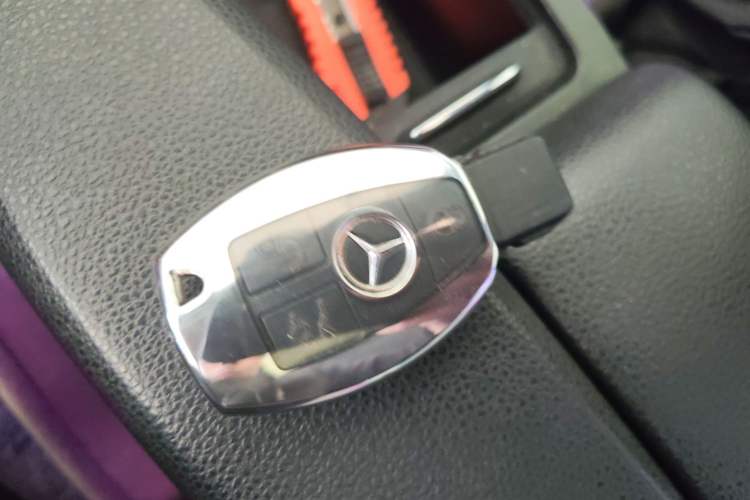 Used Mercedes-Benz C-Class 2010 C 200 CGI Fashion Model Vehicle Key