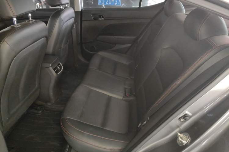 Used Hyundai Elantra (6th Generation / Lingdong) 2018 1.4T Dual-Clutch Xuan Dong · Dynamic Edition Interior 4