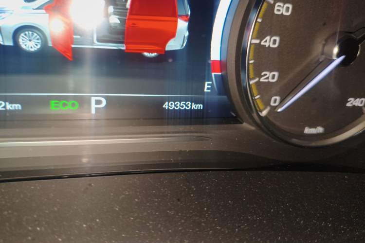 Used GAC Trumpchi M8 2021 Lingxiu Series 390T Deluxe Edition Odometer Close Up