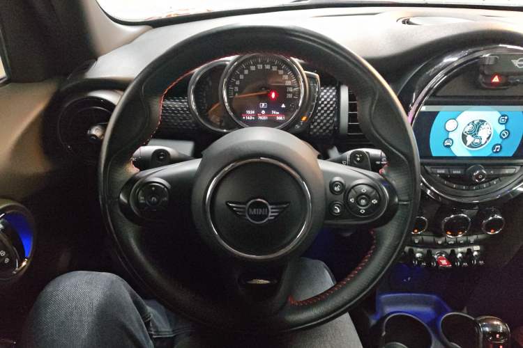 Used MINI 2018 2.0T COOPER S Racing Edition 5-door model Steering Wheel