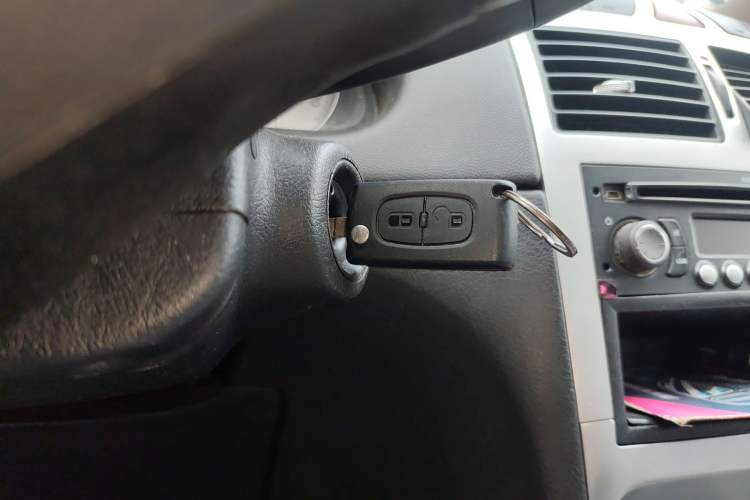 Used Peugeot 307 2012 Hatchback 1.6L Automatic Comfort Edition
