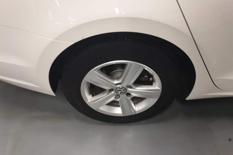 Used Volkswagen Lamando 2017 230TSI DSG Fashion Edition
