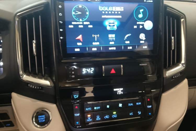 Used Toyota Land Cruiser  Audio And AC Panel