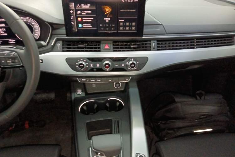 Used Audi A4L 2022 40 TFSI Fashion Dynamic Model