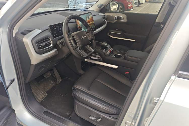 Used Formula Leopard Titanium 3 2025 501KM All-Wheel Drive Intelligent Driving Ultra Version
