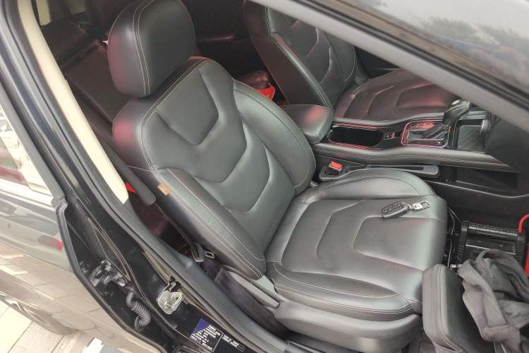 Used Dongfeng Fengon 580 2017 1.5T CVT Luxury Model
