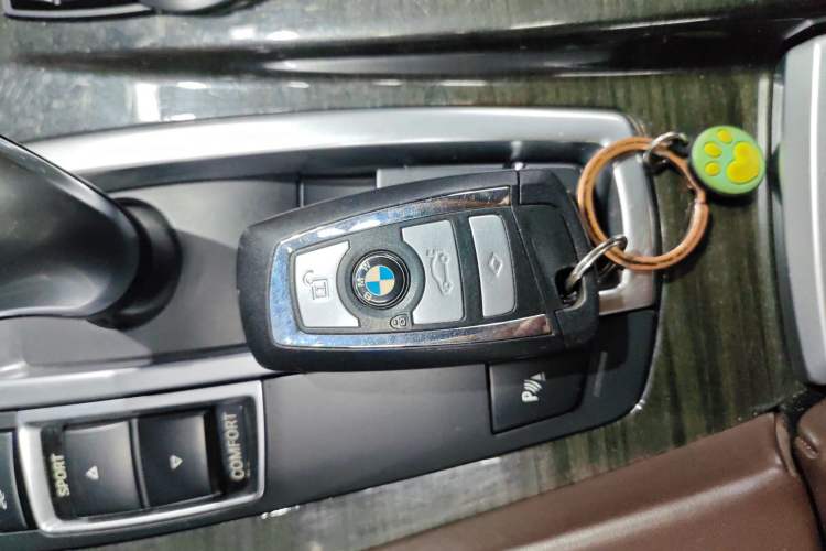 Used BMW 5 Series 2017 525Li Luxury Design Package
