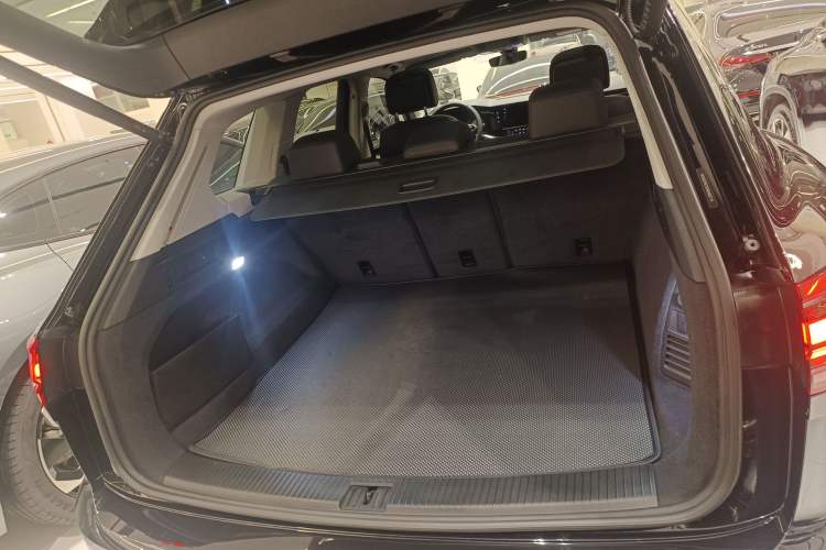 Used Volkswagen Touareg 2021 2.0 TSI Flagship Special Edition