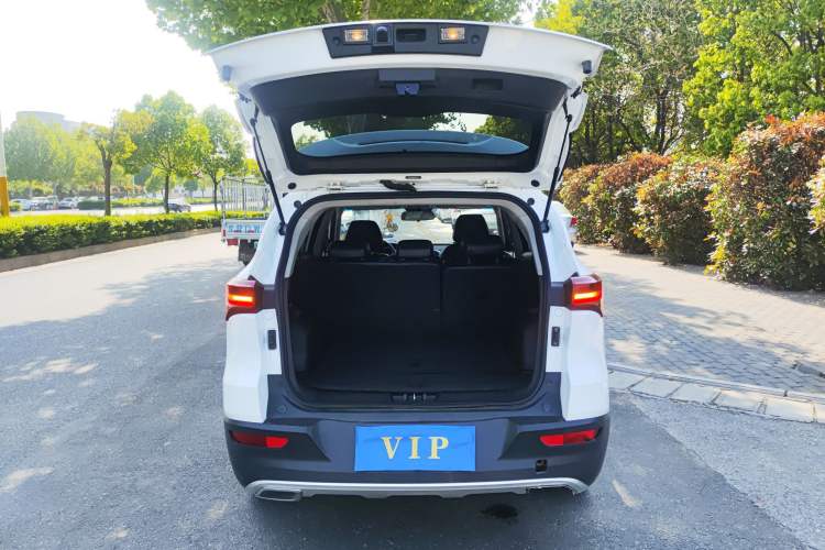 Used JETOUR X70M 2022 1.5T Manual Advanced Partner Version 5 Seats Trunk