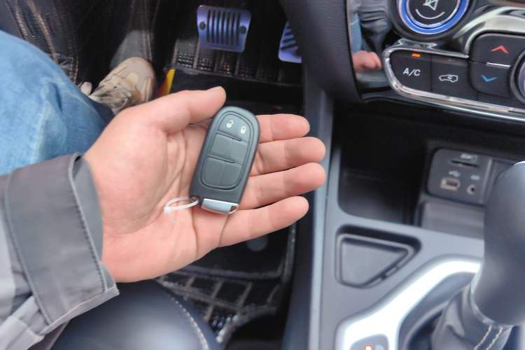 Used Jeep Cherokee 2016 2.4L Leading Edition