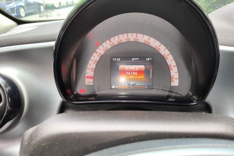 Used smart forfour 2016 1.0L 52 kW Passion Edition