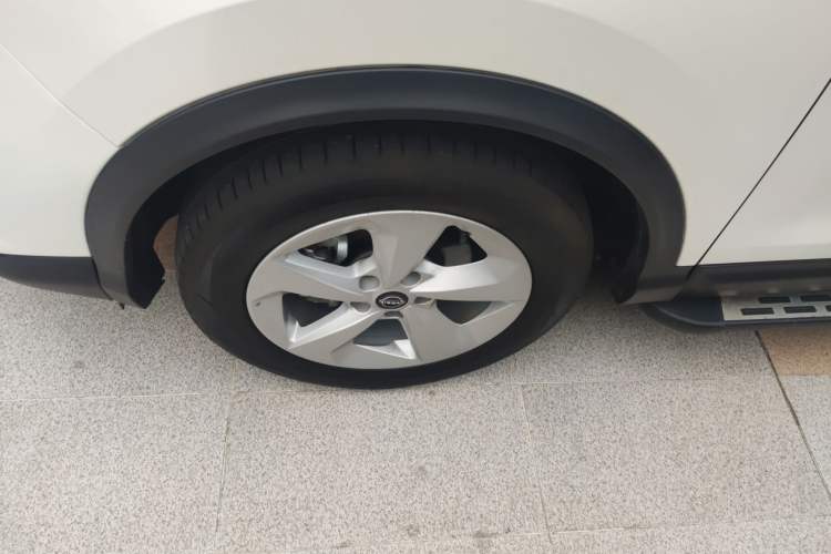 Used Nissan Qashqai 2023 Classic 2.0L CVT XV Comfort Edition Left Front Wheel Hub