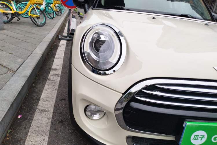 Used MINI 2016 1.5T COOPER Avant-Garde
