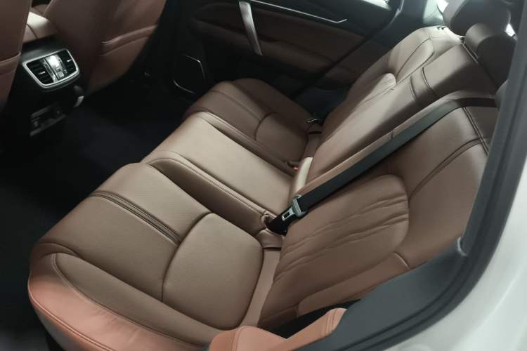 Used Honda UR-V 2020 370TURBO Two-Wheel Drive Luxury Edition
