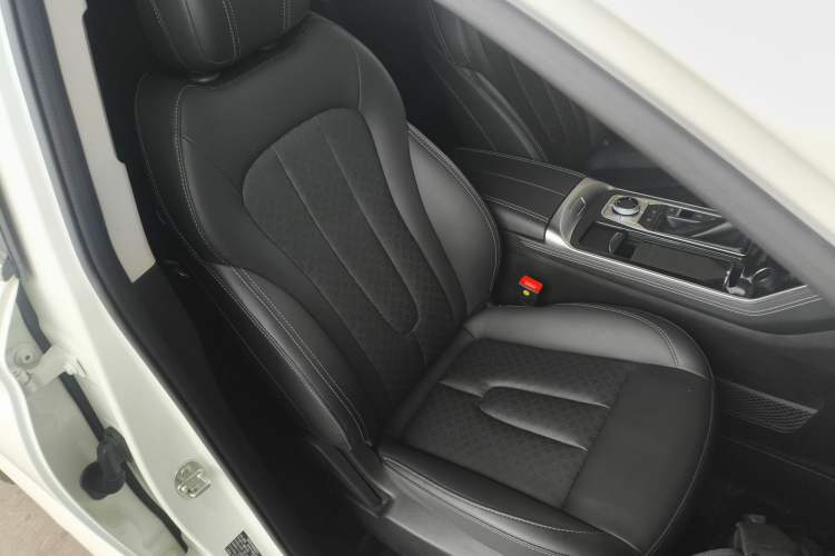 Used JETOUR X90 2020 1.6T DCT Shadow Edition 5 Seats
