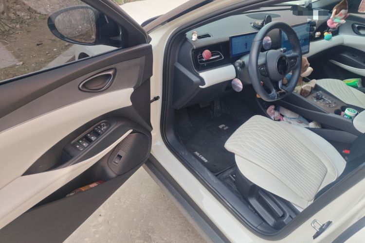 Used BYD Seal 06 New Energy 2025 DM-i Smart Drive 80KM Luxury Model Driver Seat