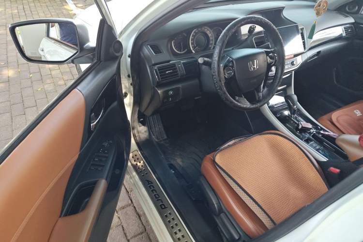 Used Honda Accord 2016 2.0L Comfort Edition
