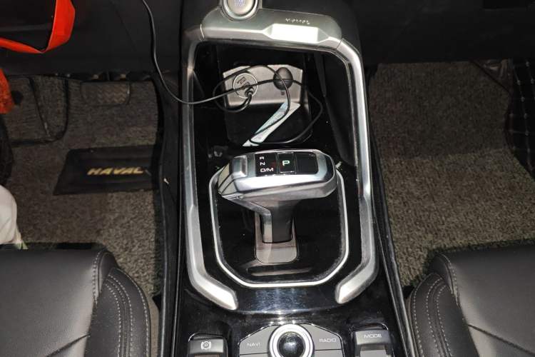 Used Haval H6 2017 Blue Label 2.0T Automatic Two-Wheel Drive Smart Edition
