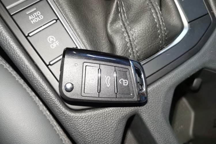 Used Volkswagen Sagitar 2025 Facelifted 300TSI DSG Flyover Edition