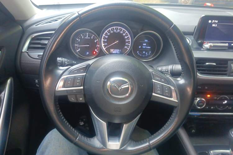 Used Mazda Atenza 2017 2.5L Blue Sky Prestige Edition Steering Wheel