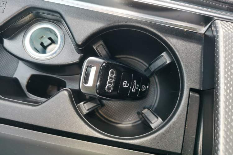 Used Audi A6L 2022 45 TFSI Prestige Dynamic Edition Vehicle Key