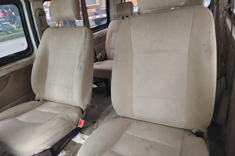 Used Dongfeng Xiaokang C37 2012 1.4L Entrepreneur II Type DK13-06 Left Rear Seat